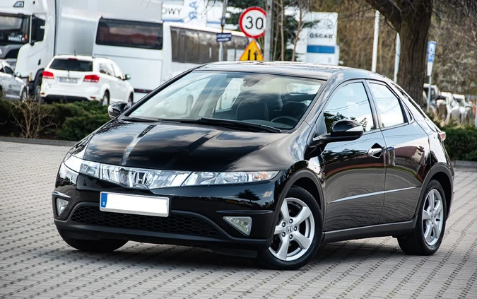 Honda Civic cena 19900 przebieg: 170000, rok produkcji 2008 z Szydłowiec małe 562